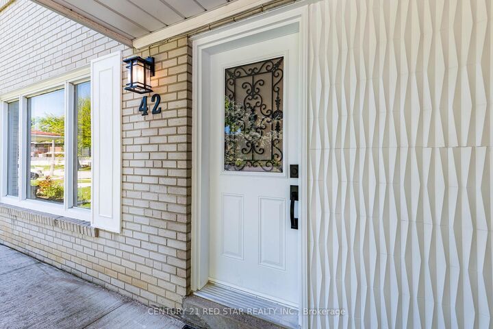Property Photo: 42 Broadfield Drive ON M9C 1L7