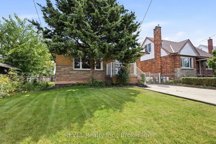 Property Photo: 330 Waverly Street ON L8H 6P9