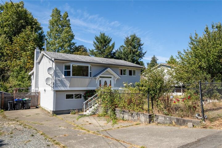259 Denman St — photo 1