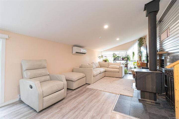 Property Photo: 1120 Shawnigan-Mill Bay Rd #33C BC V0R 2P2