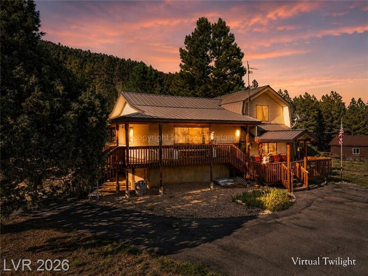 Property Photo: 651 E Aspen Meadow Dr UT 84735