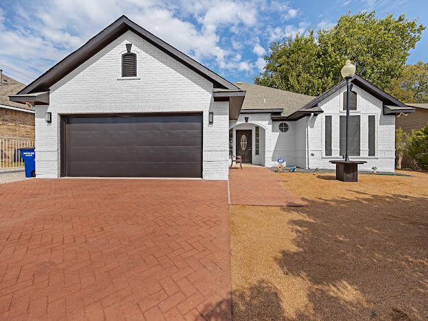 Property Photo: 10901 Parkfield Drive TX 78758