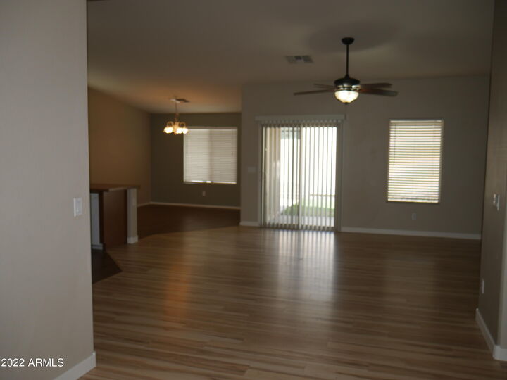 Property Photo: 2190 E Mohave Lane AZ 85119