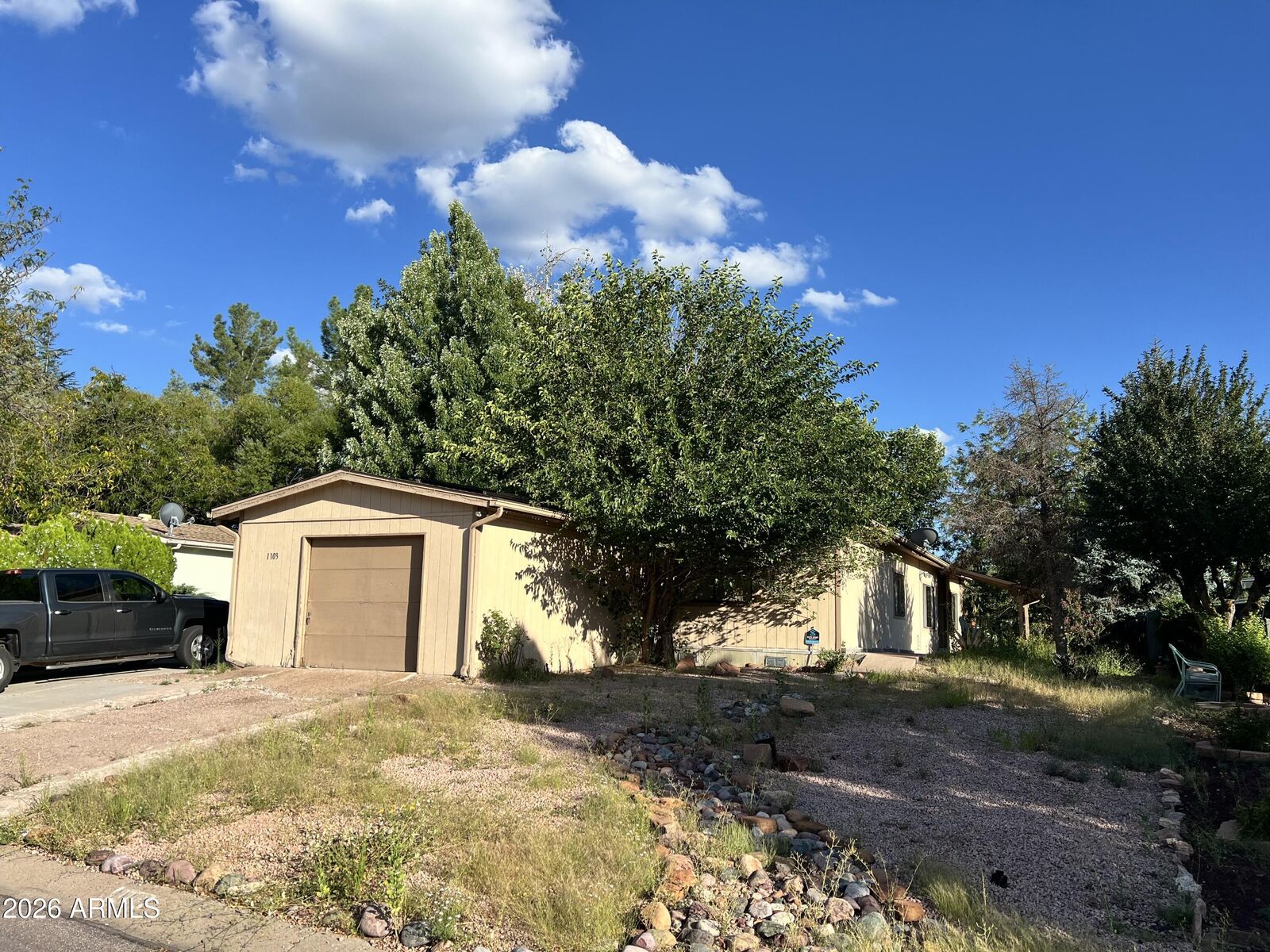 Property Photo: 1103 W Birchwood Road AZ 85541