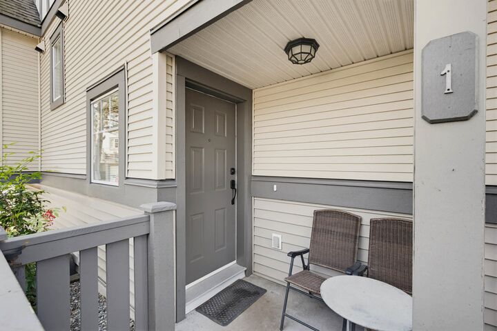 Property Photo: 20038 70 Avenue 1 BC V2Y 0B4