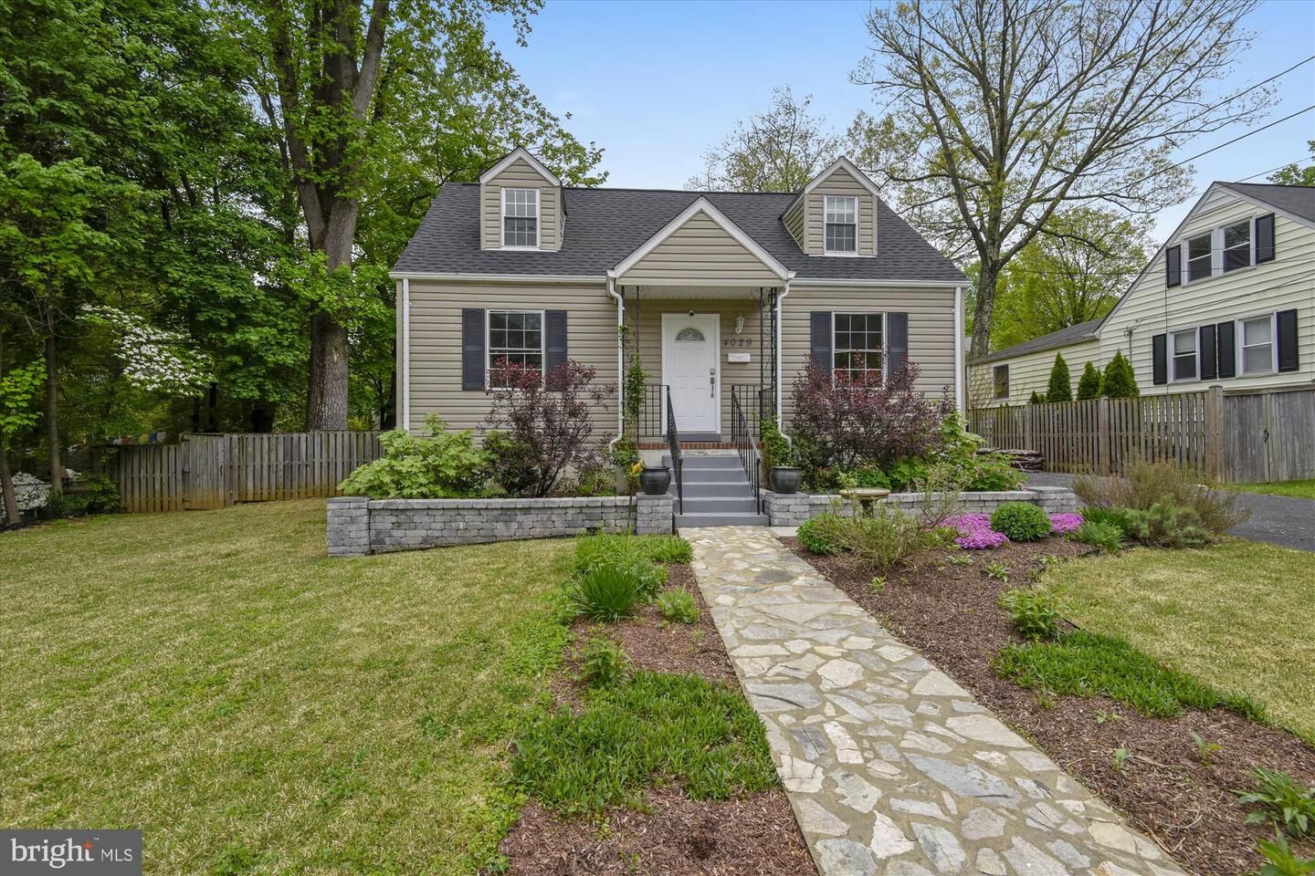 Property Photo:  4029 Woodland Drive  VA 22030 