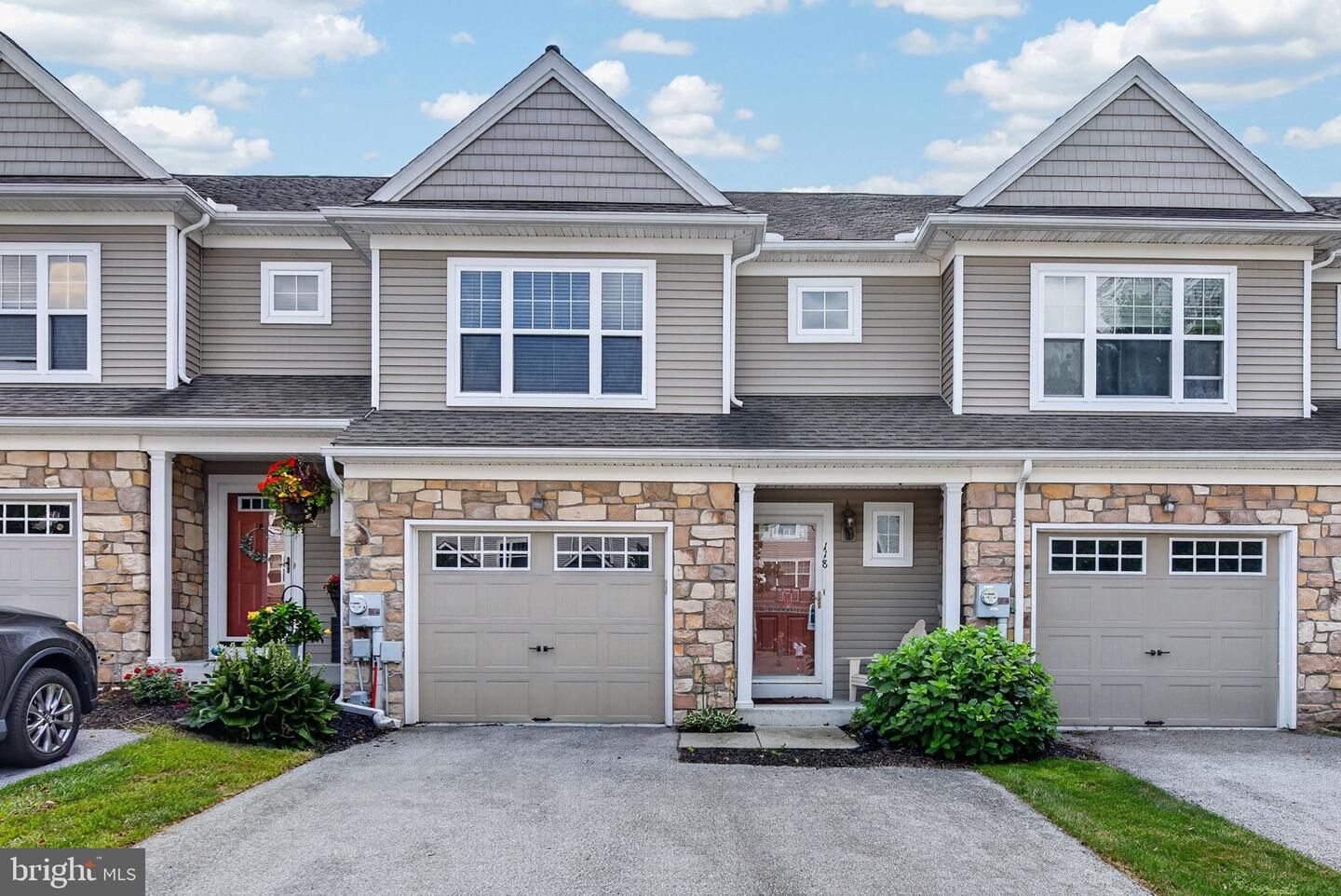 Property Photo: 118 Red Maple Lane PA 17554