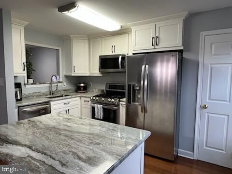 Property Photo: 54 Emandan Lane DE 19707