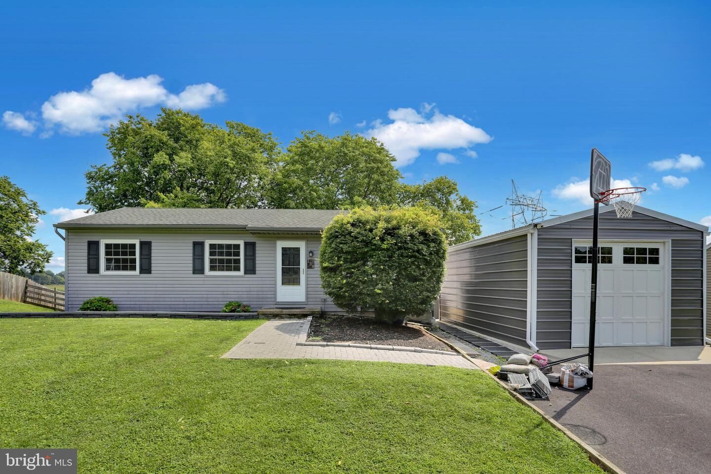 Property Photo:  138 Eleanor Drive  PA 17547 