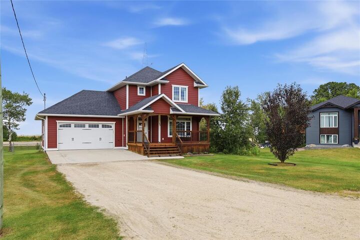 Property Photo: 20 Oak Lane MB R0A 1T0