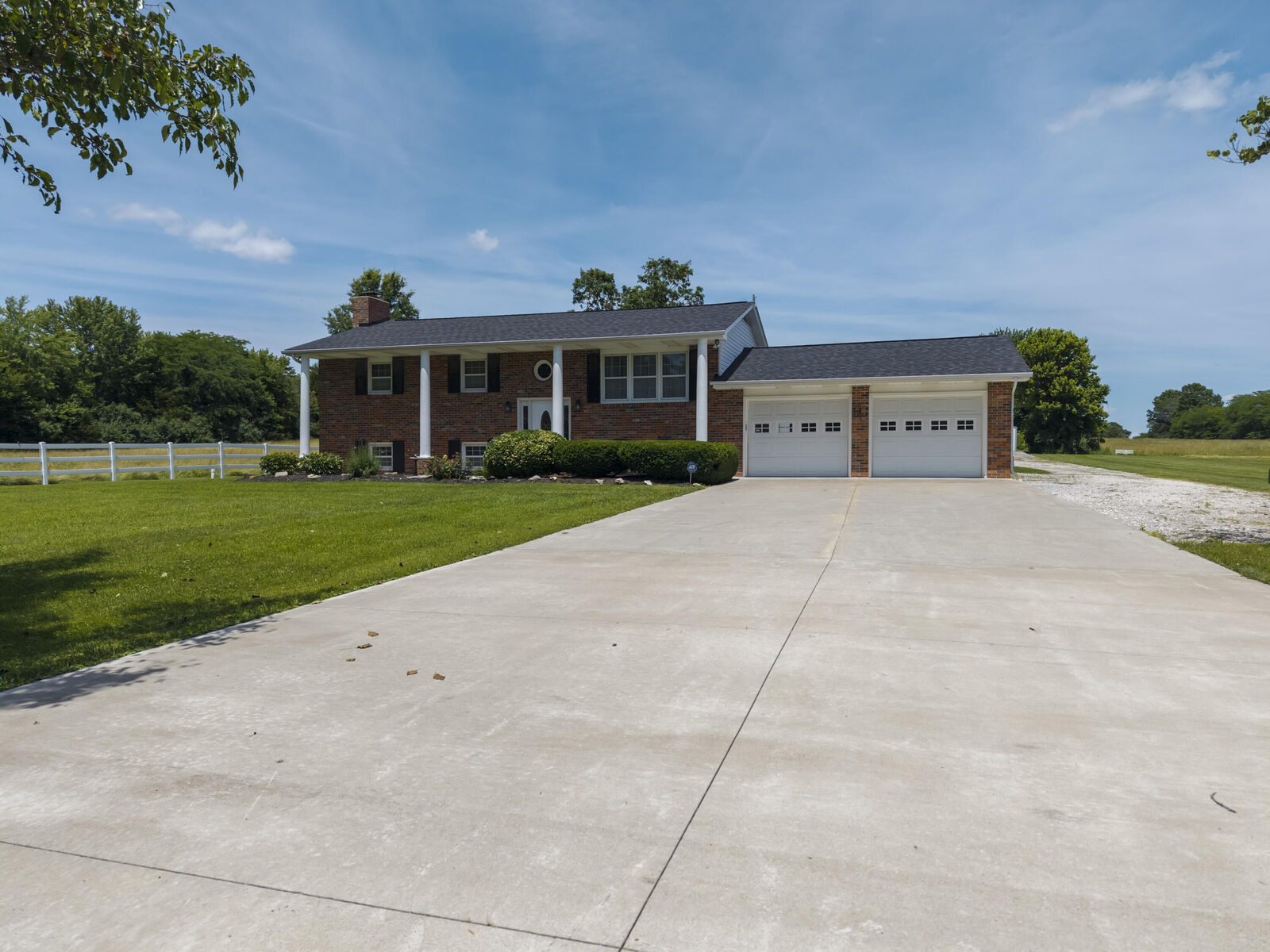 Property Photo: 6651 E New Haven Rd MO 65201