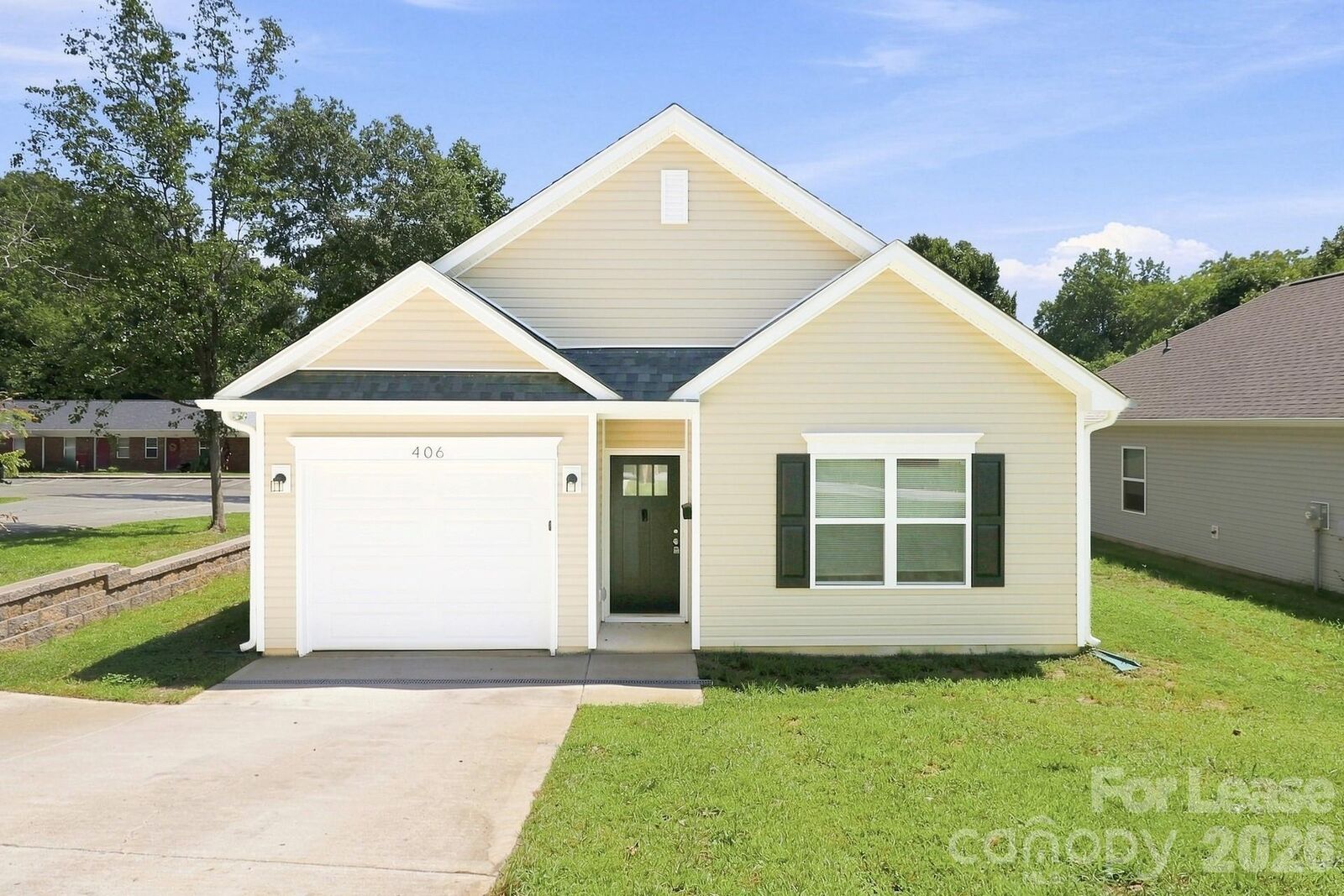 Property Photo: 406 Killian Avenue NC 28120