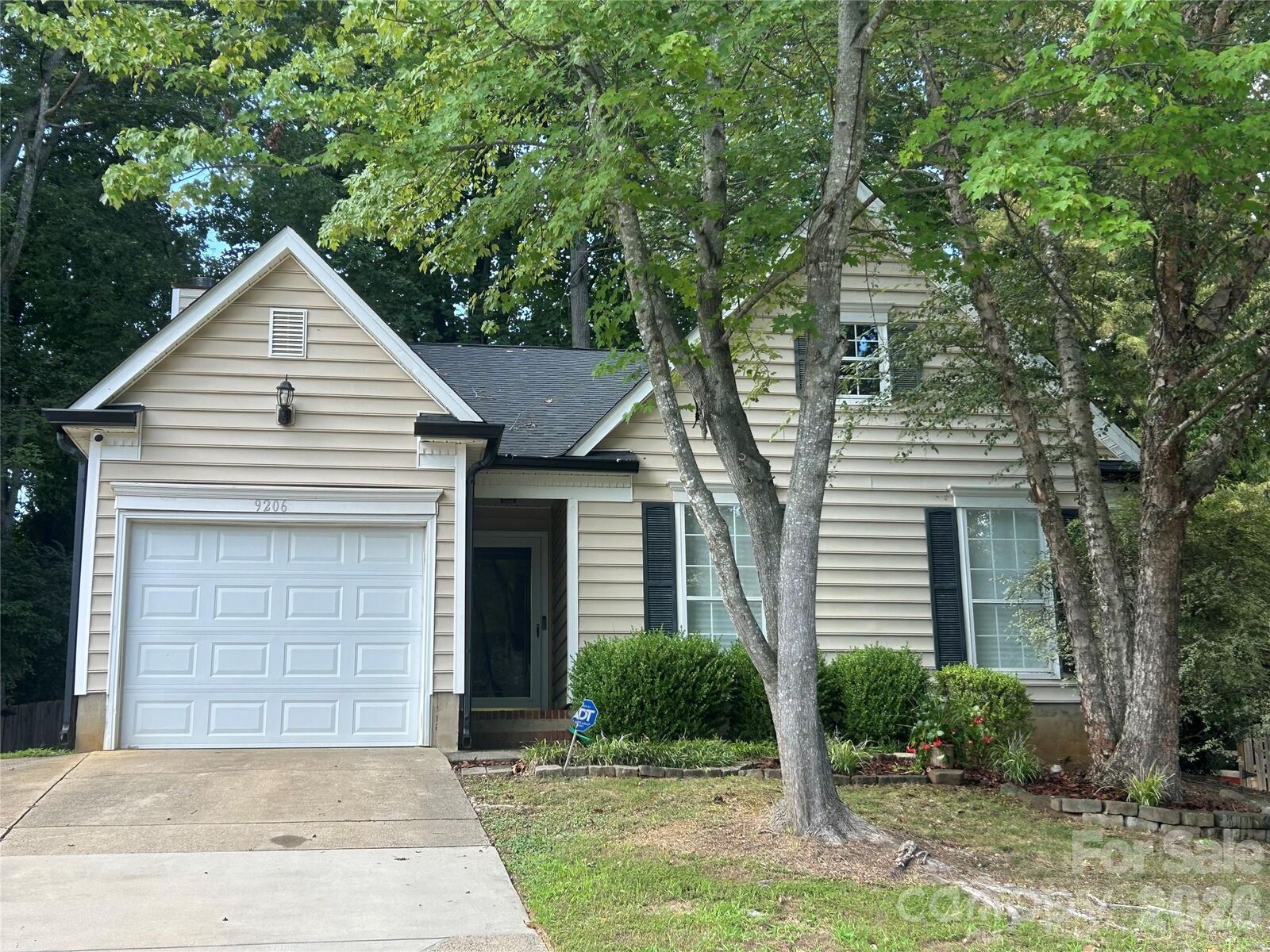 Property Photo:  9206 Rotherham Lane  NC 28216 