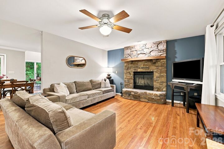 Property Photo:  291 Merrills Chase Road  NC 28803 