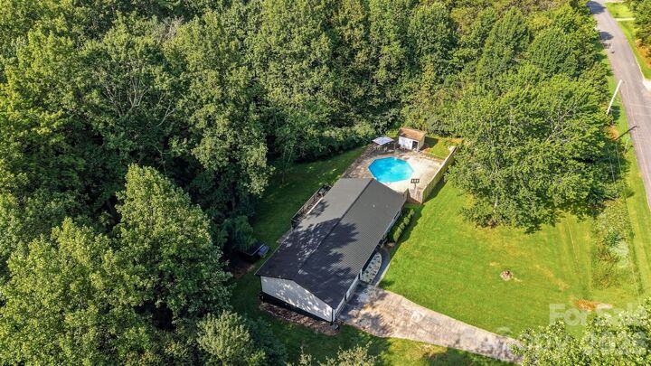 Property Photo:  2075 South Fork Drive  NC 28655 