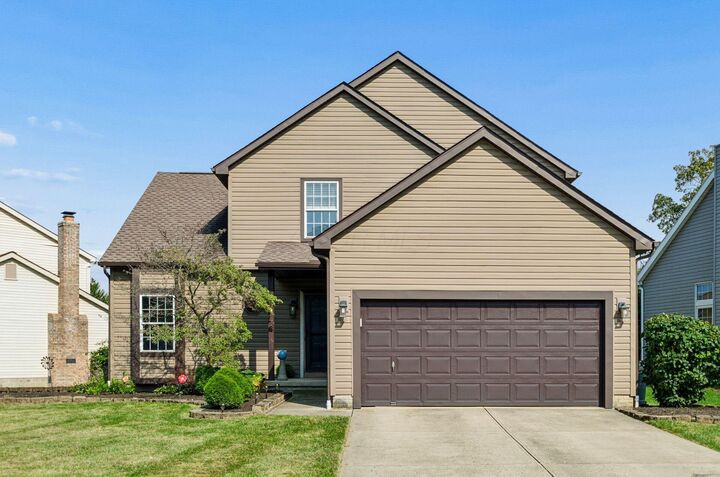 Property Photo: 1572 Whitcombe Way OH 43228
