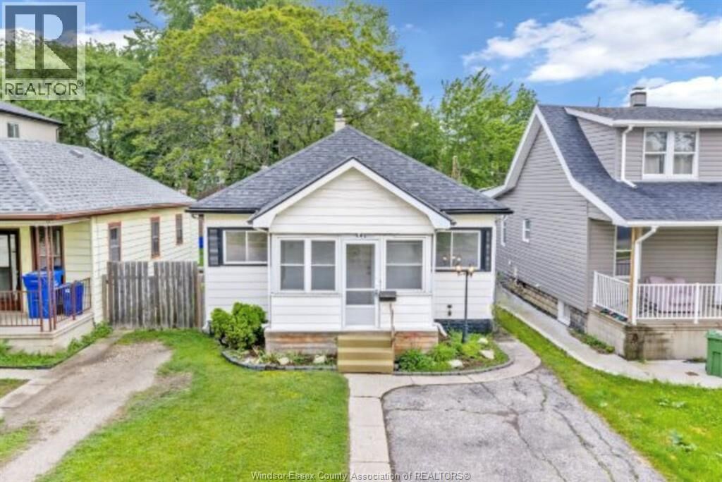 Property Photo:  990 Campbell Avenue  ON N9B 2J2 