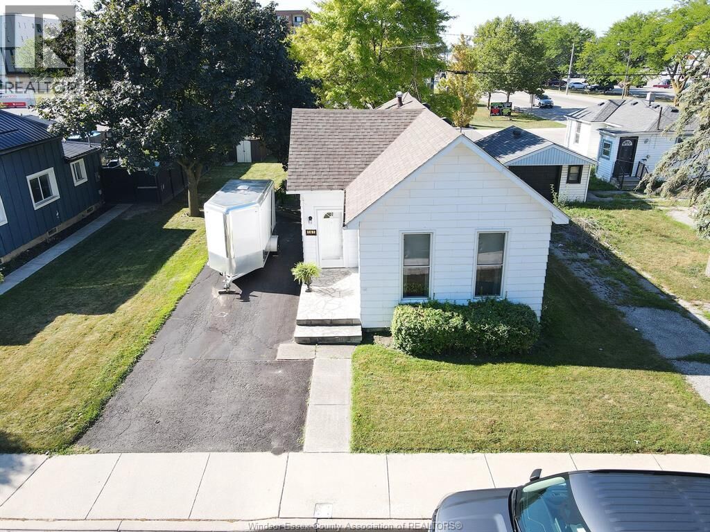 Property Photo:  161 Park Street  ON N9V 1P3 