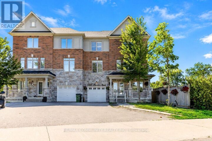 Property Photo: 6435 Kingston Road ON M1C 0E9