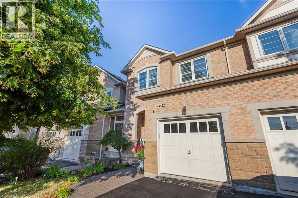 Property Photo:  4142 Judson Common  ON L7M 0G4 