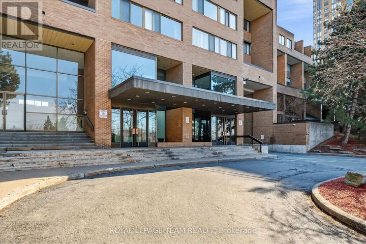 Property Photo:  515 St Laurent Boulevard 1809  ON K1K 3X5 