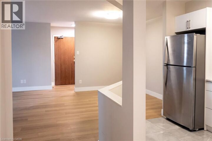 Property Photo:  3085 Kingsway Drive 22  ON N2C 2P1 