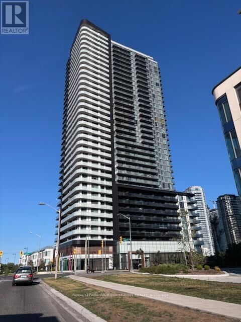 Property Photo:  7895 Jane Street 1810  ON L4K 0K2 