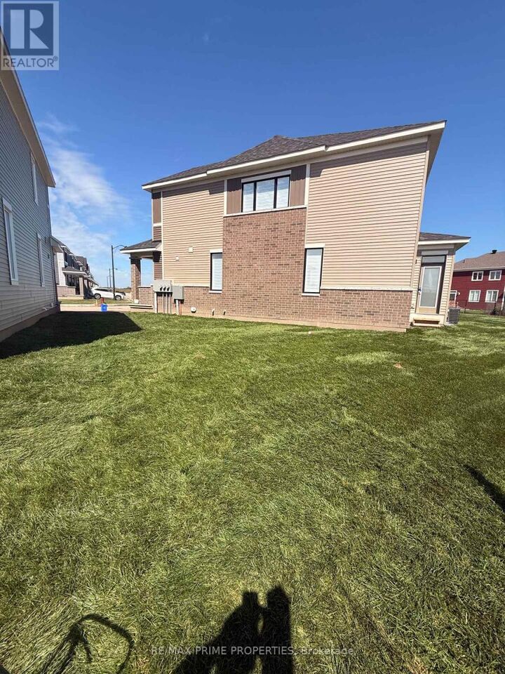 Property Photo:  745 Haflinger Row  ON K0A 2Z0 