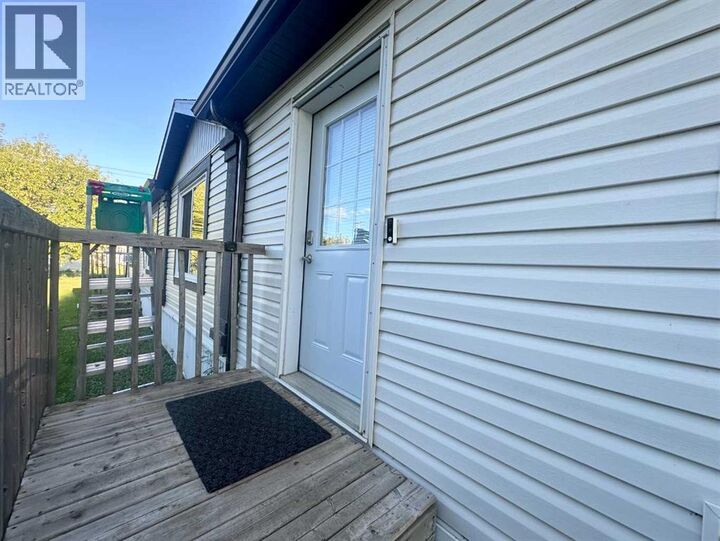 Property Photo:  5243 47 Street  AB T0B 2W0 