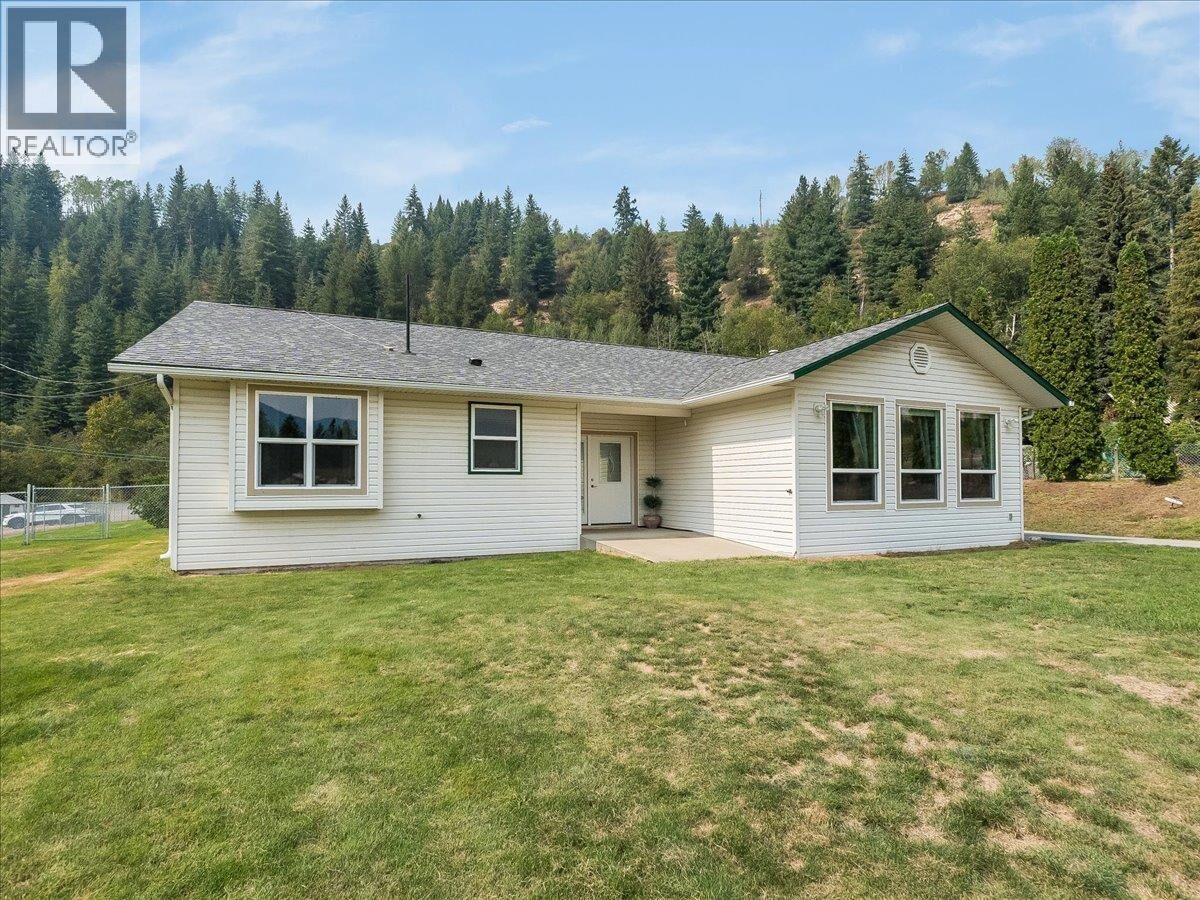 Property Photo:  900 China Creek Road  BC V0G 1G0 