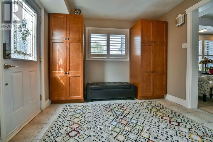 Property Photo:  604 Hart Street  ON P4N 6X8 