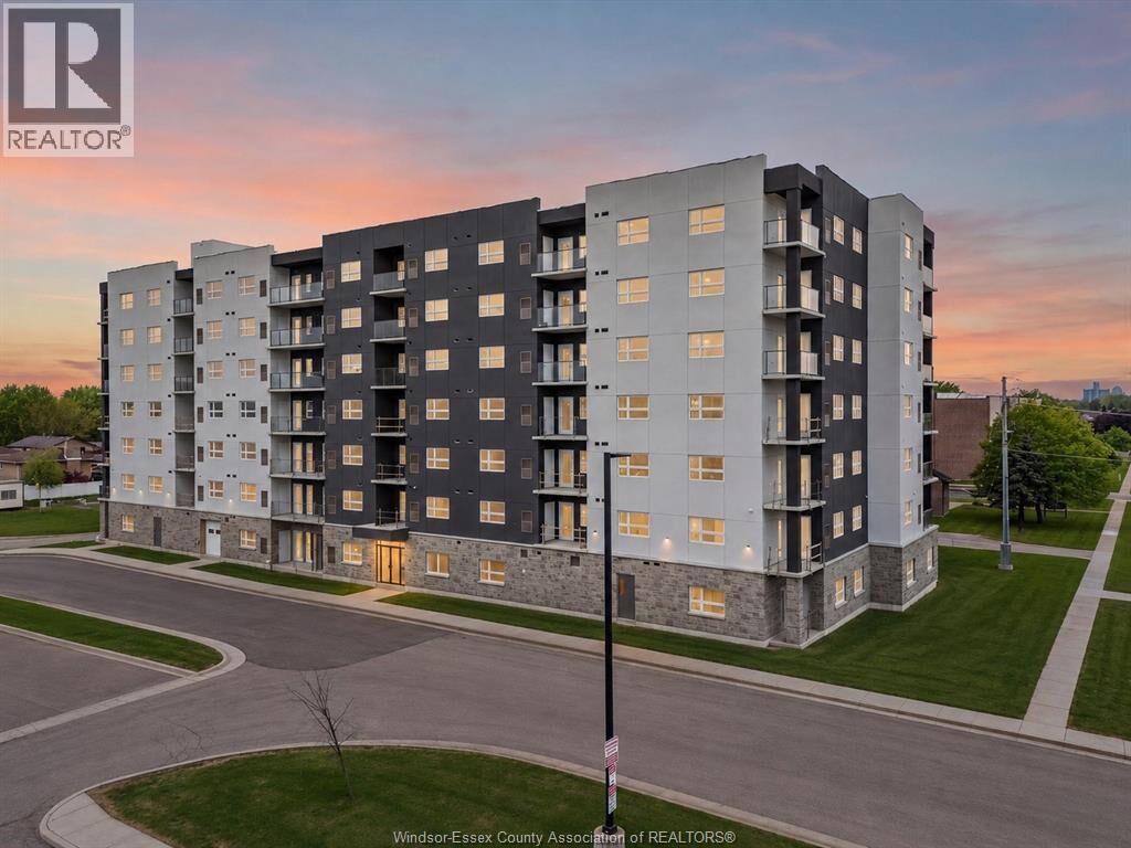 Property Photo:  8401 Wyandotte Street East 705  ON N8S 0B8 