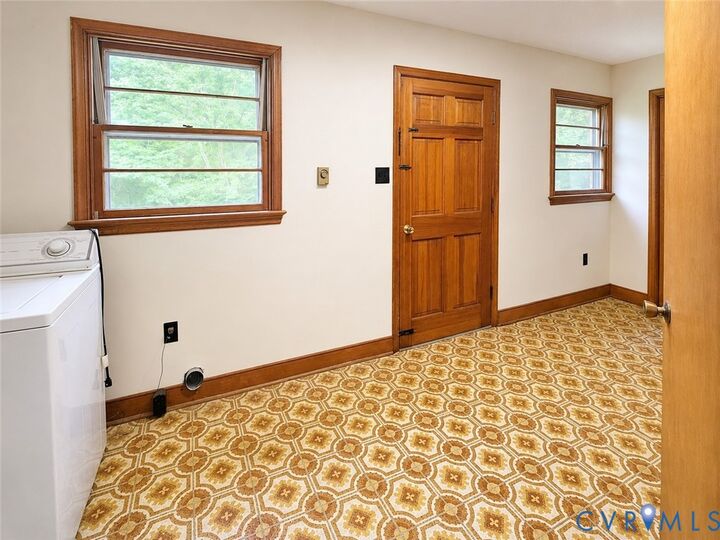 Property Photo: 16491 Connie Hall Road VA 23192