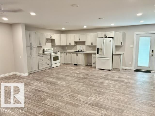 Property Photo:  5133 45A Avenue  AB T9C 1L4 