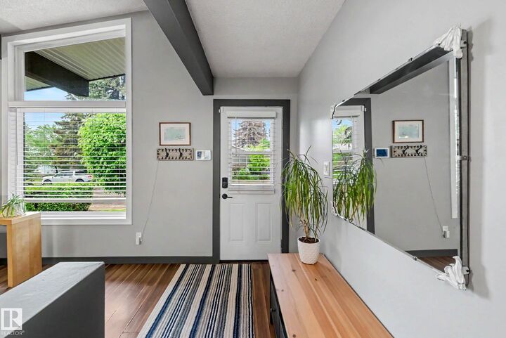 Property Photo:  12115 40 Avenue NW  AB T6J 0S4 