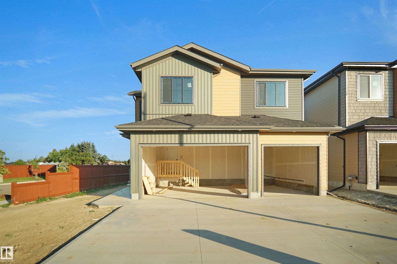 Property Photo:  27 Trill Point(E)  AB T7X 4E2 