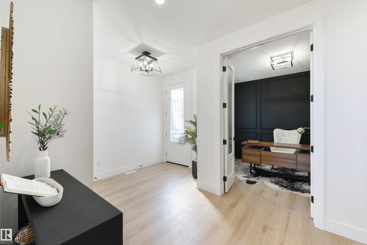 Property Photo:  34 Harley Way  AB T7X 0X4 