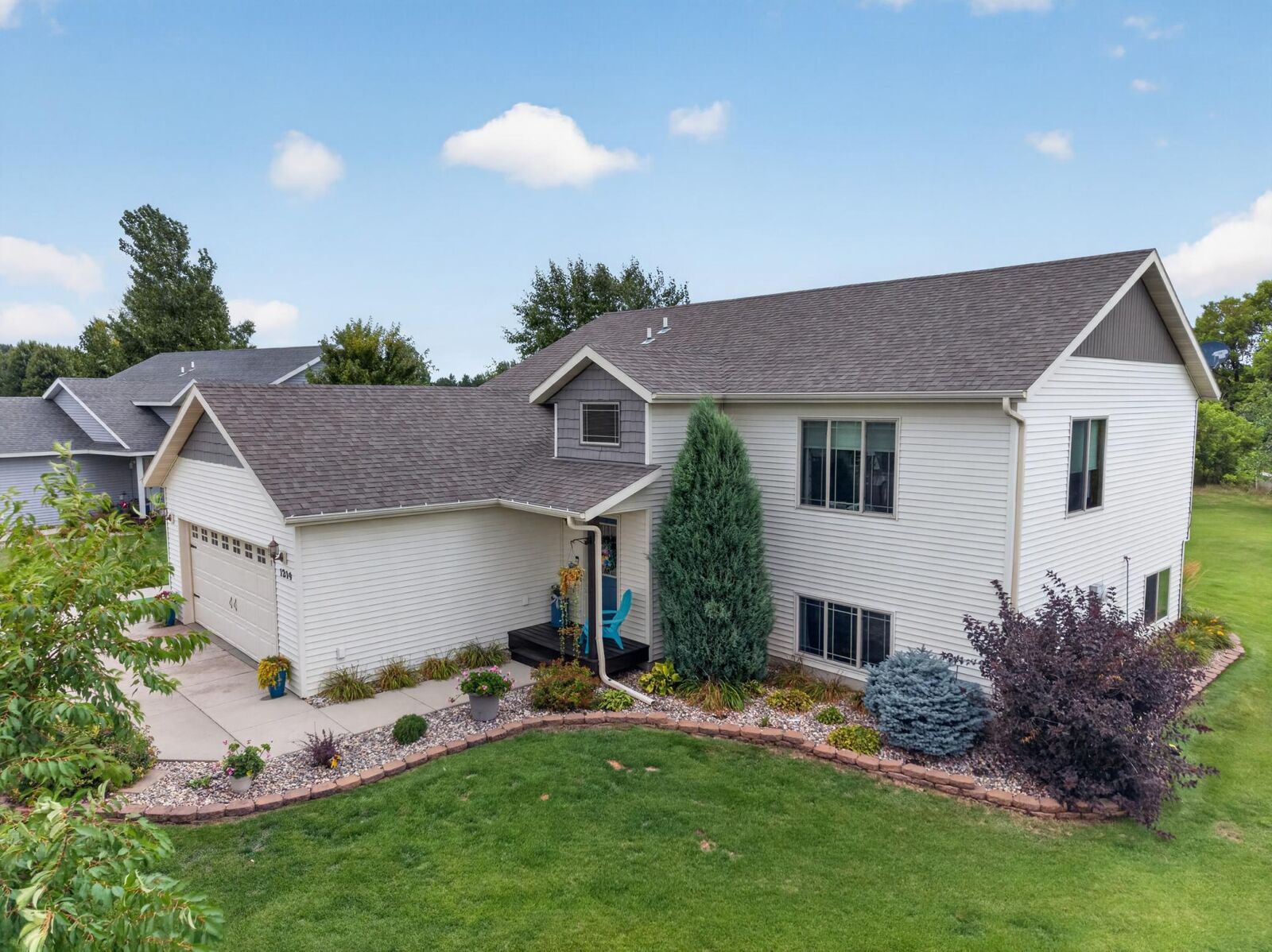 Property Photo:  1214 6th Avenue NW  MN 56573 