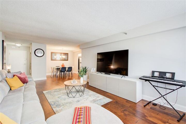 Property Photo: 2479 Peachtree Road NE 304 GA 30305