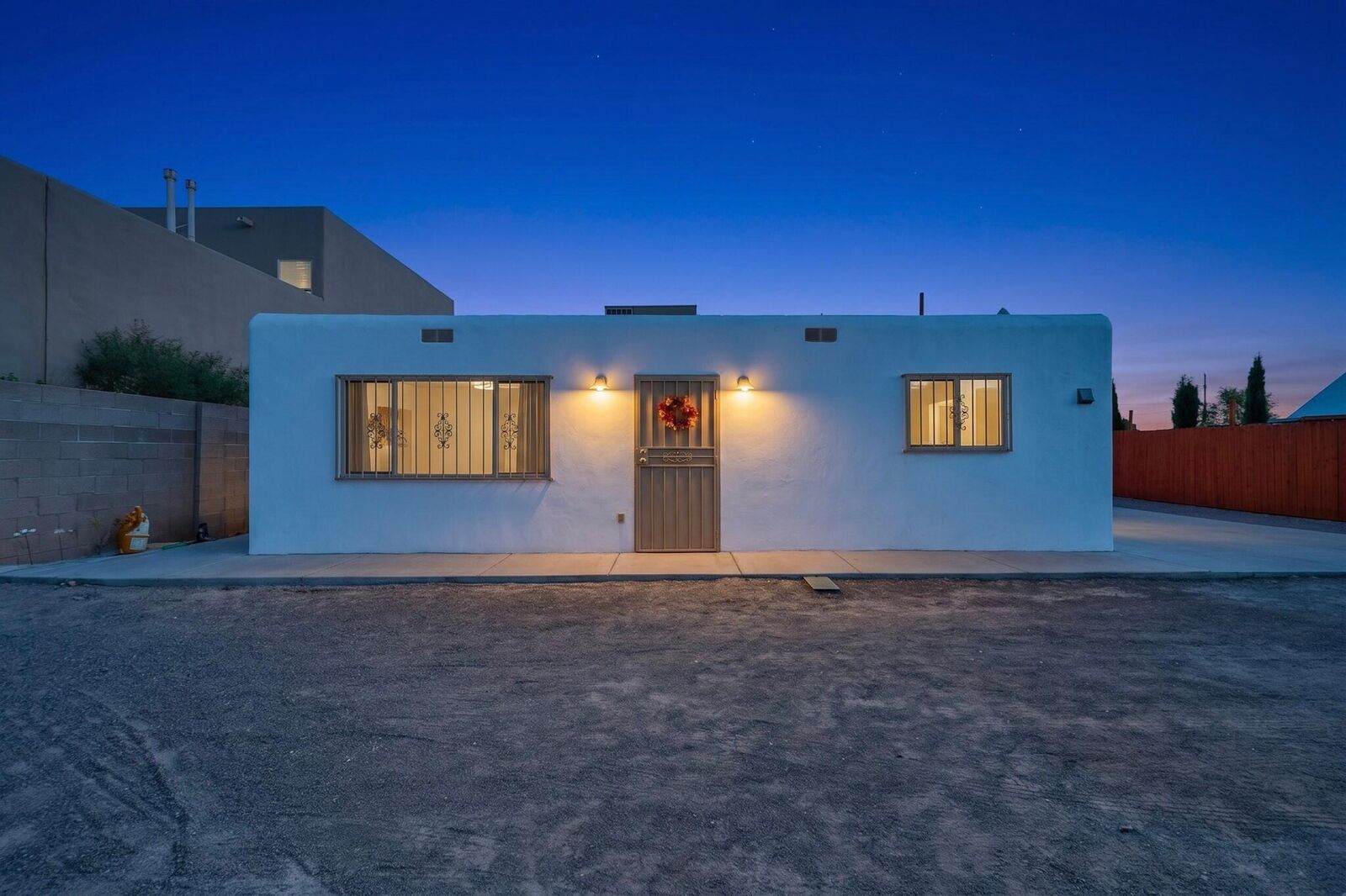 Property Photo:  2900 Foraker Place NW  NM 87107 