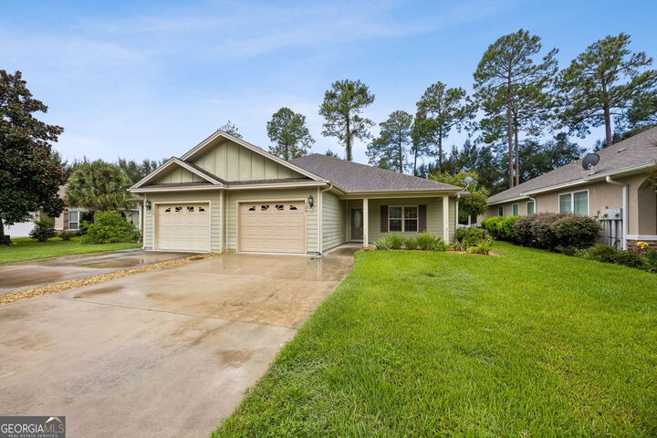 Property Photo:  124 Brookshire Court  GA 31548 