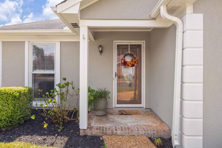 Property Photo: 7015 Robin's Nest Drive GA 31909