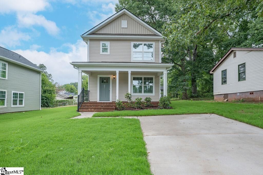 Property Photo: 668 Saxon Avenue SC 29301