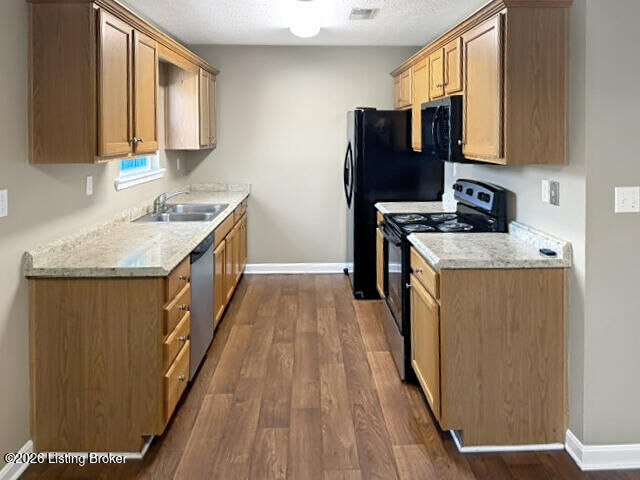 Property Photo: 6312 Hines Mill Way KY 40291