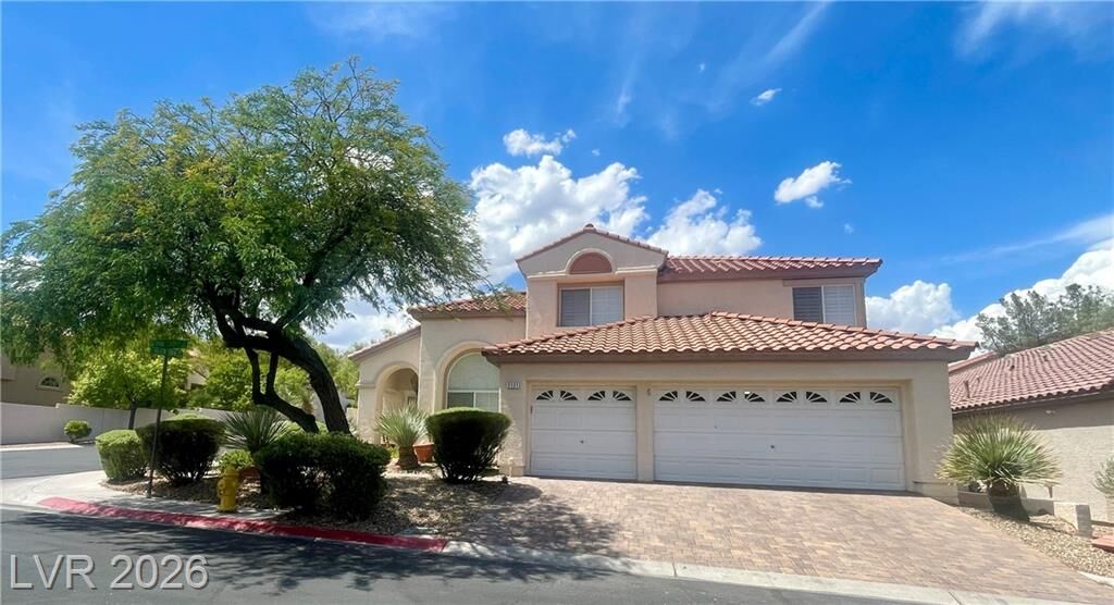 Property Photo: 2121 Stone Croft Street NV 89134