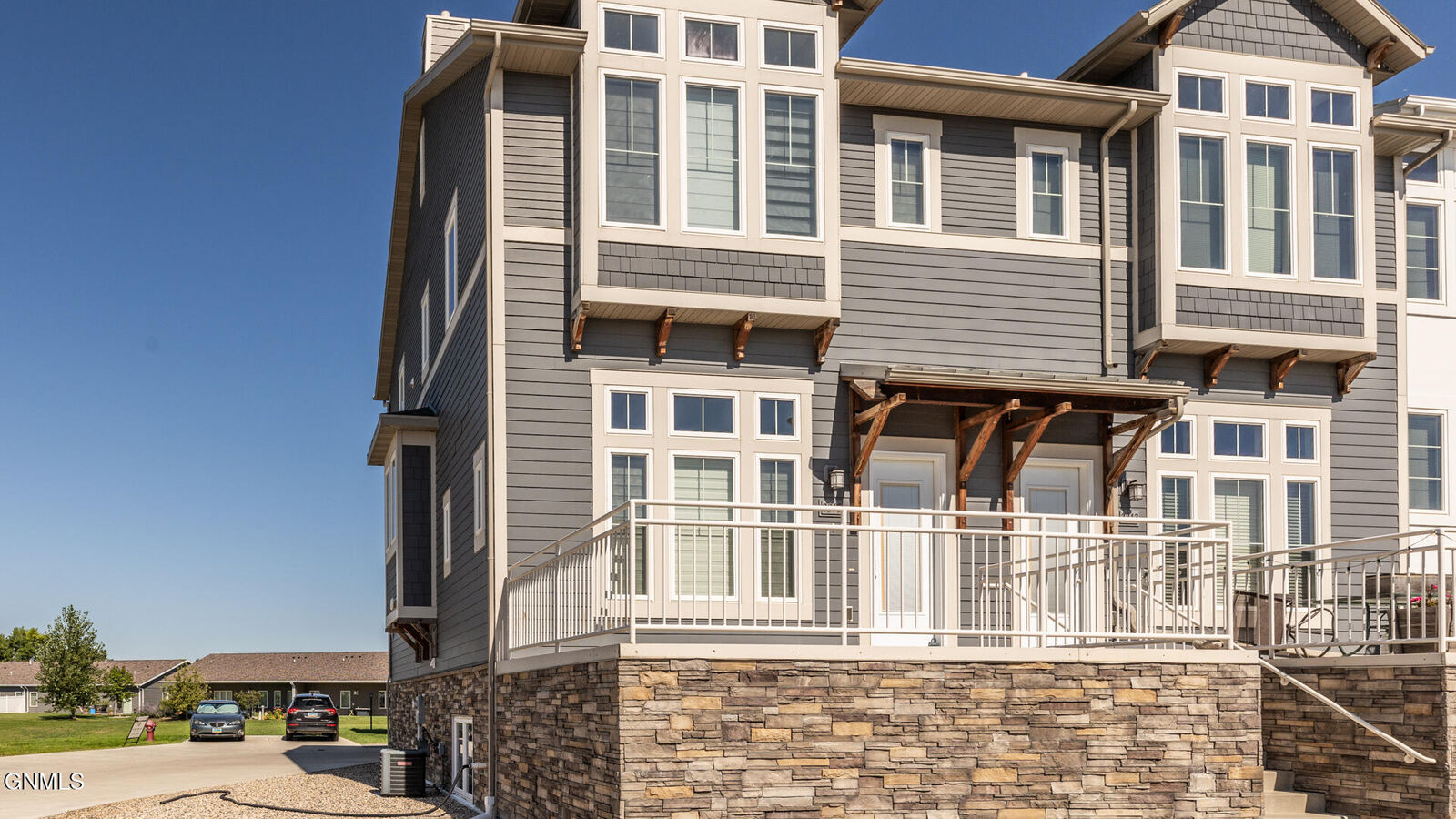 Property Photo:  3215 Kenner Loop  ND 58504 