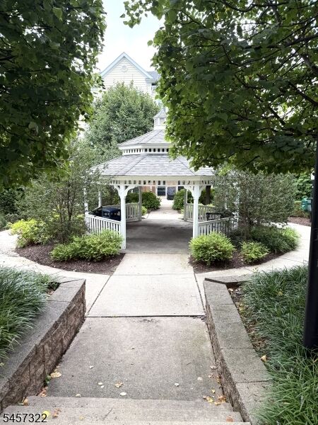 Property Photo: 1014 Cunningham Ct 1014 NJ 07109