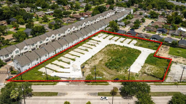 Property Photo:  4514 Yale Lane  TX 77018 