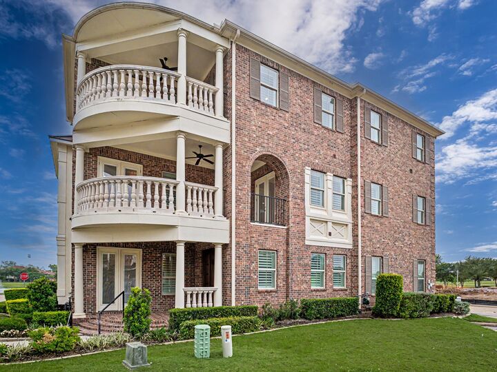 Property Photo: 119 Grace Point Drive TX 77498