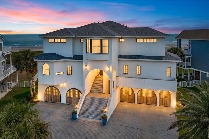 Property Photo:  19219 Shores Drive  TX 77554 